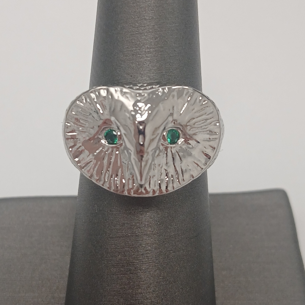 🍂 New 18k White Goldplated Adjustable Owl Ring with Green Gemstone Eyes